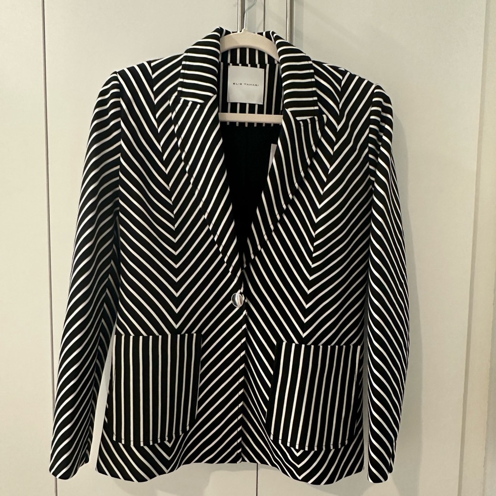 NWT Elie Tahari Tailored Stripe Blazer